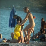 Porn Pictures - BeachHunters.com - Naturist Voyeur Beach